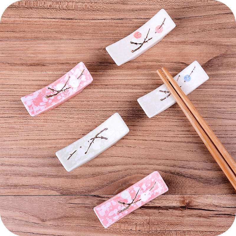 1/4/10Pc 日本の梅の花セラミック箸ホルダークリエイテ - Kitchen Gadgets Japanese のレビューと価格